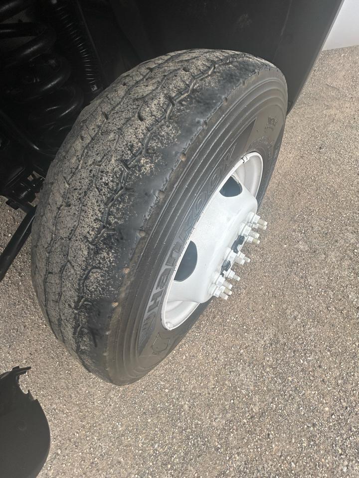 Ford Super Duty F-550 DRW 4WD Reg Cab 141" WB 60" CA XL 2016