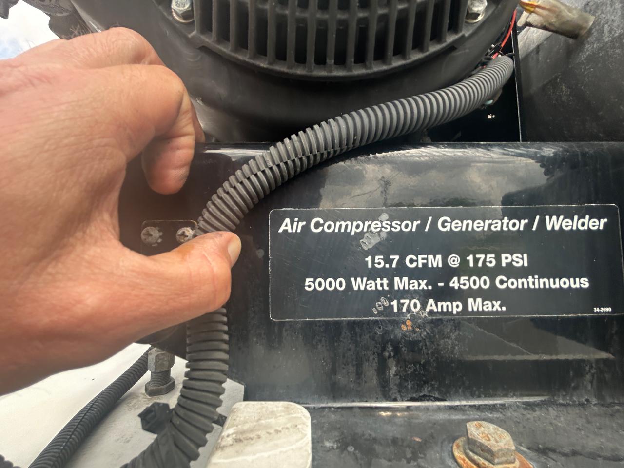 Ford Super Duty F-550 DRW 4WD Reg Cab 141" WB 60" CA XL 2016