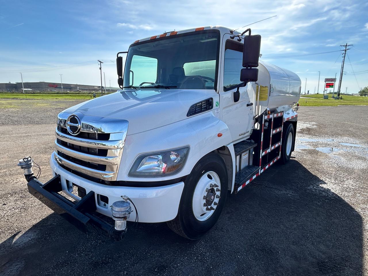 Hino 338  2019