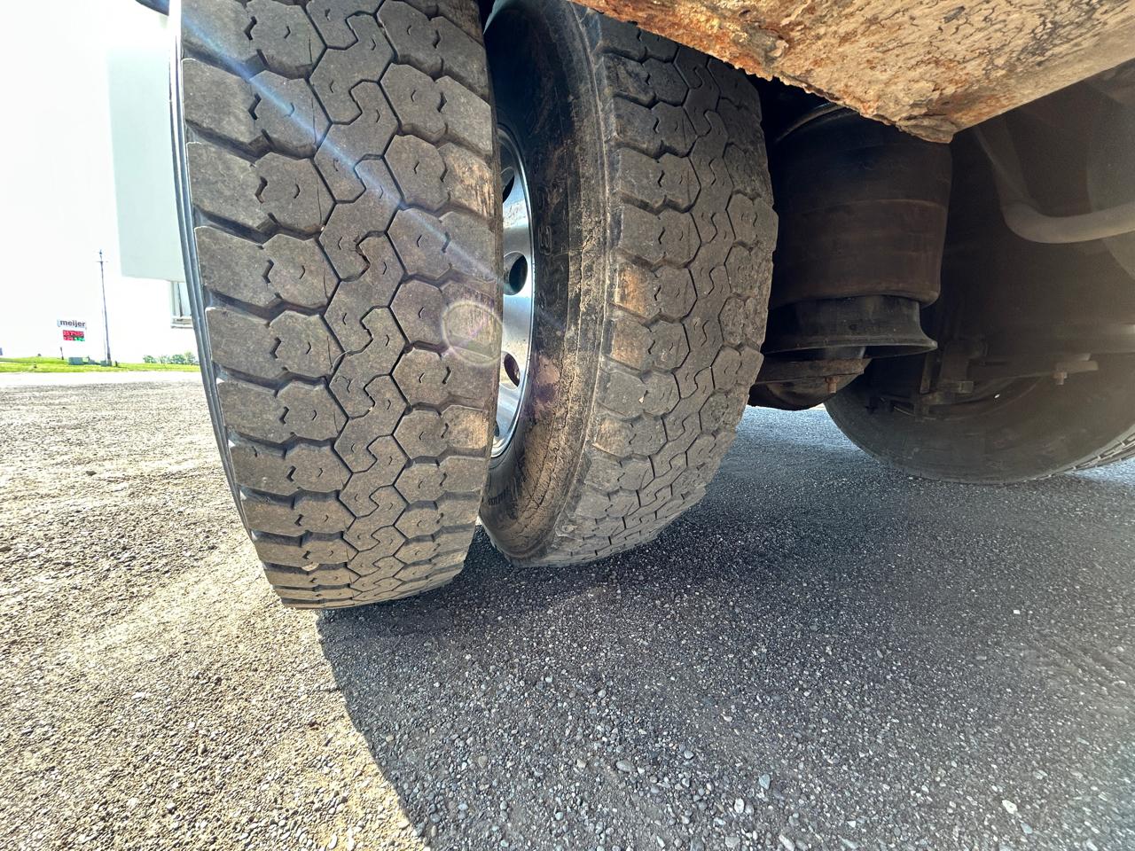 Freightliner M2  2015