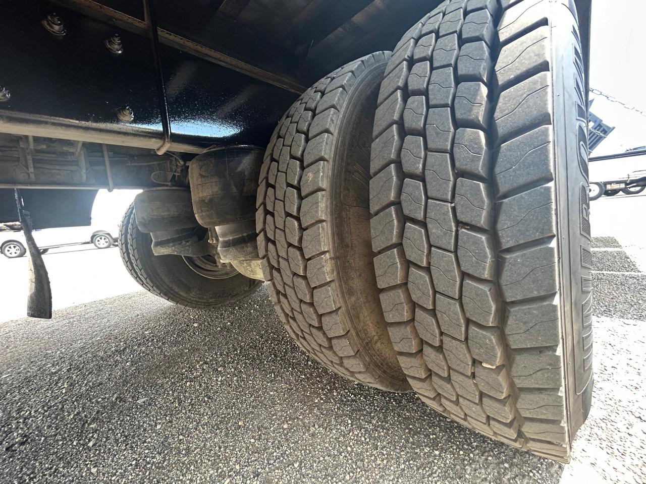 Peterbilt 337  2016