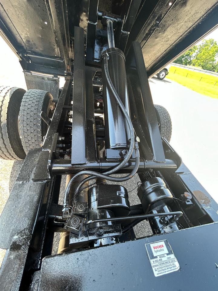 Ford Super Duty F-750 Straight Frame Gas Reg Cab 2019