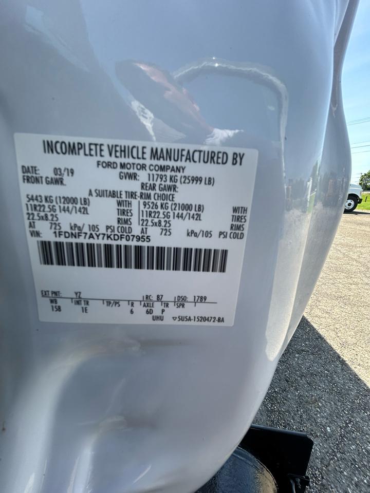 Ford Super Duty F-750 Straight Frame Gas Reg Cab 2019