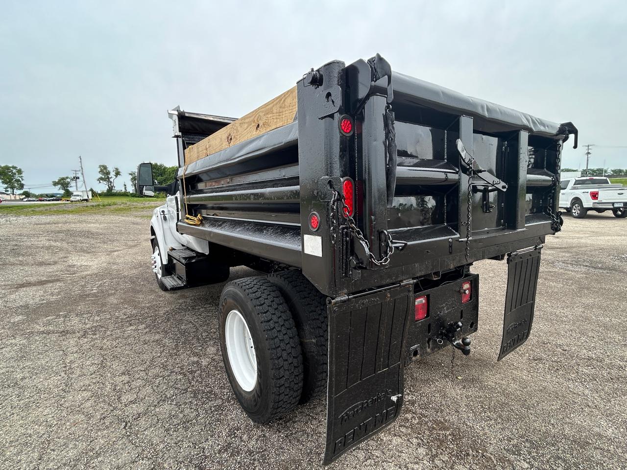 Ford Super Duty F-750 Straight Frame Gas Reg Cab 2019
