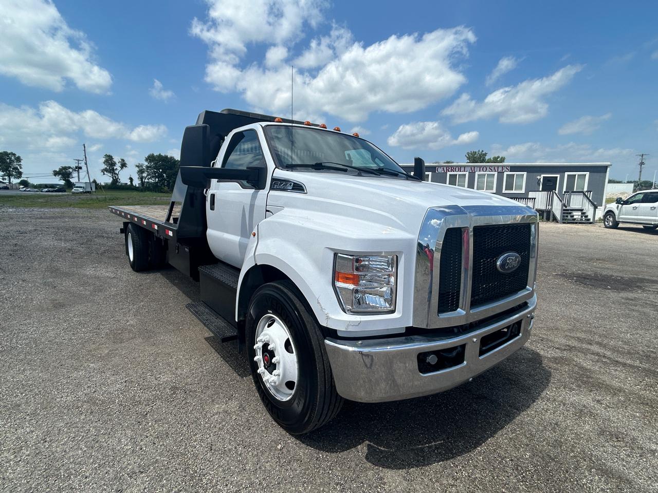 Ford Super Duty F-750 Straight Frame Reg Cab 2018