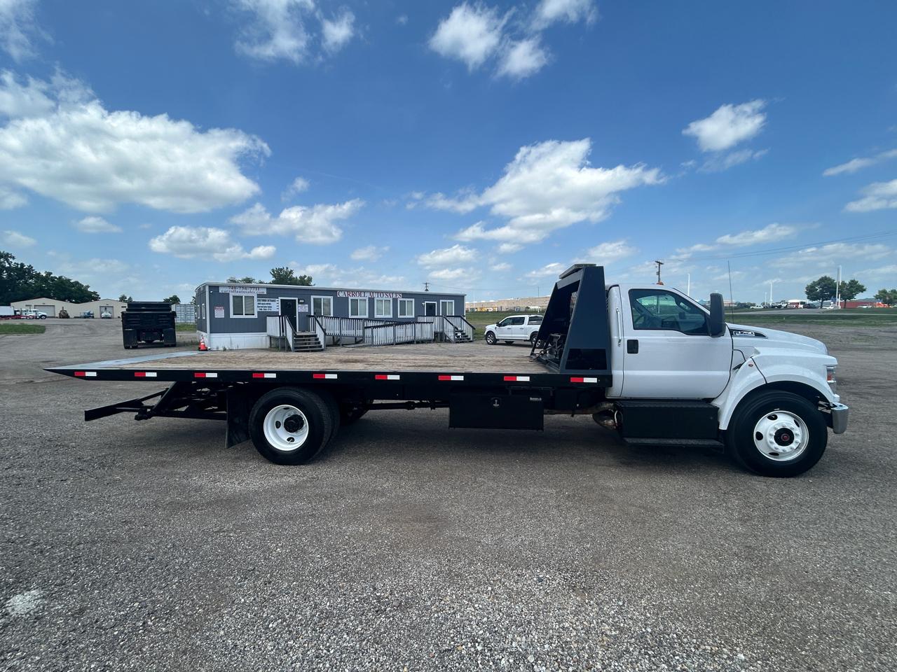 Ford Super Duty F-750 Straight Frame Reg Cab 2018