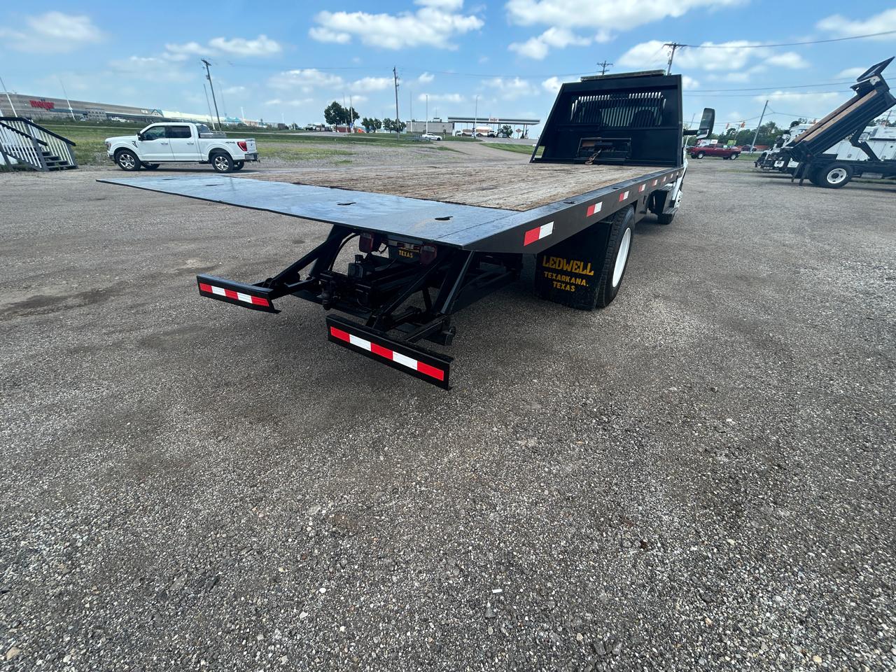 Ford Super Duty F-750 Straight Frame Reg Cab 2018