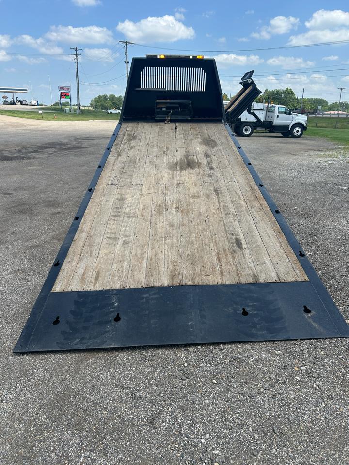 Ford Super Duty F-750 Straight Frame Reg Cab 2018