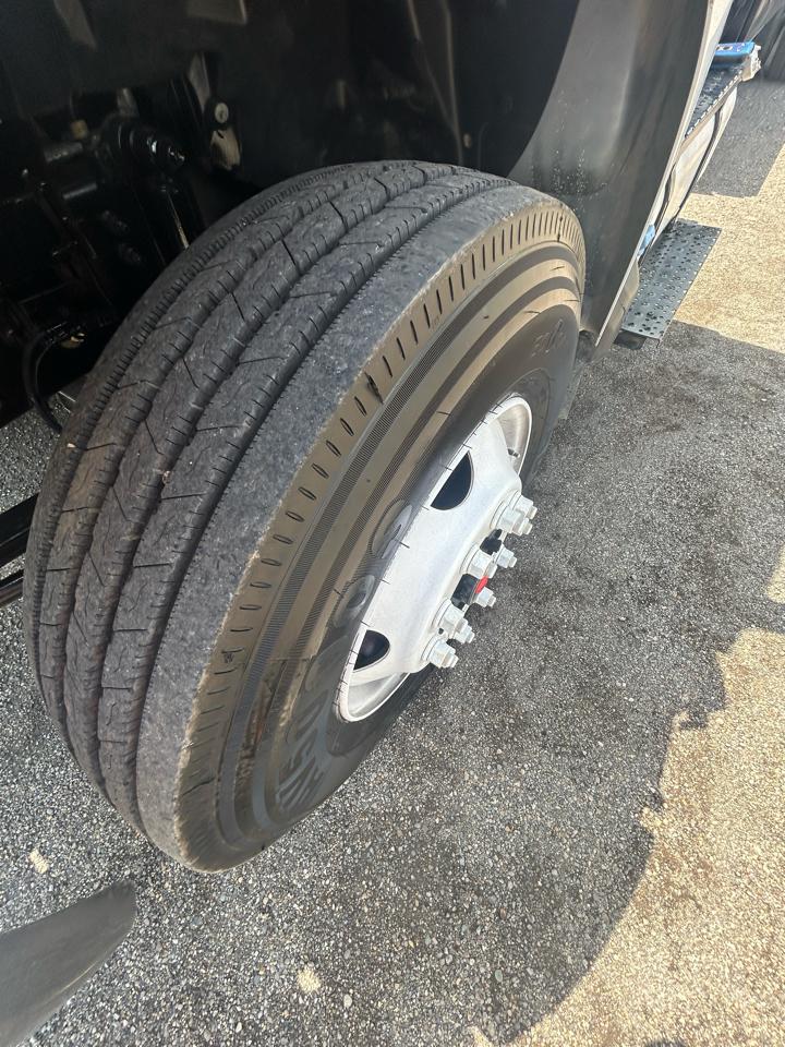 Ford Super Duty F-750 Straight Frame Reg Cab 2018