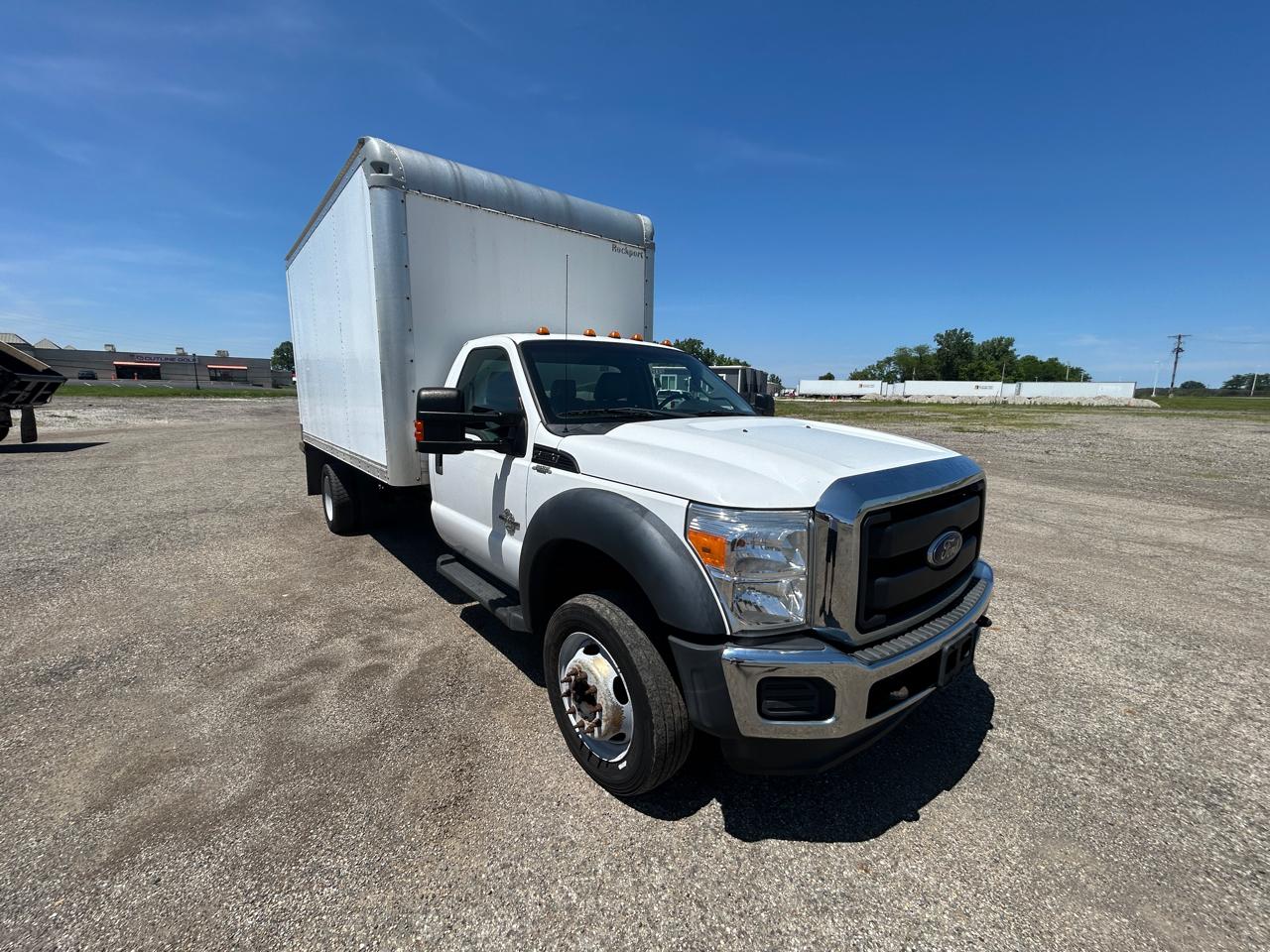 Ford Super Duty F-550 DRW 2WD Reg Cab 141" WB 60" CA XL 2016