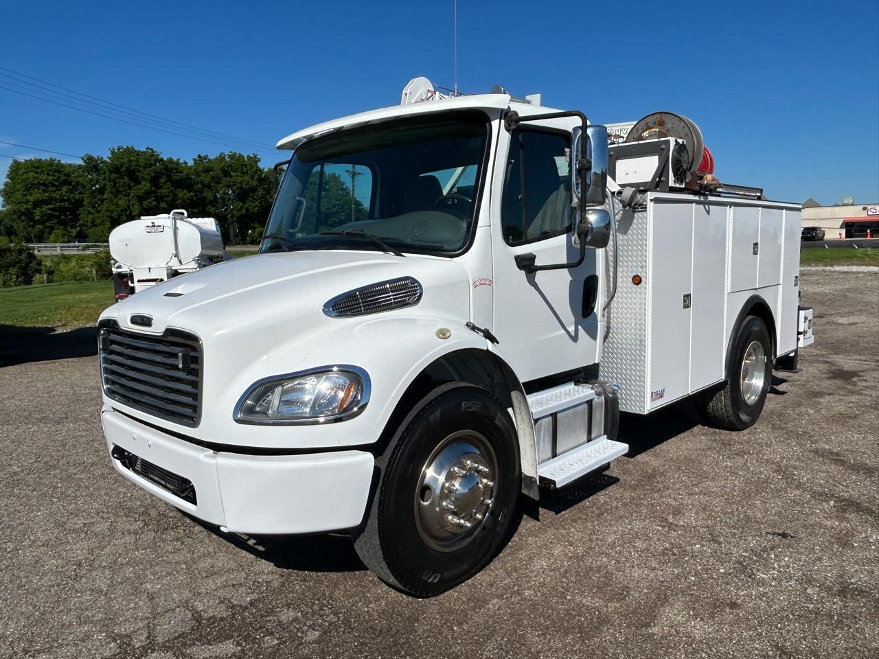 Freightliner M2  2014