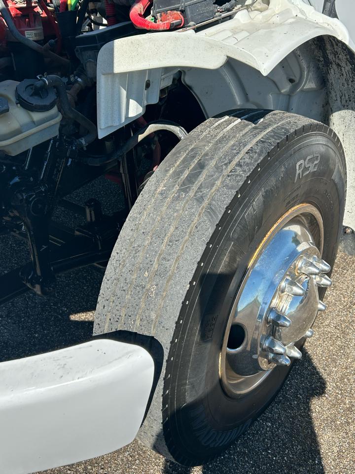Freightliner M2  2014