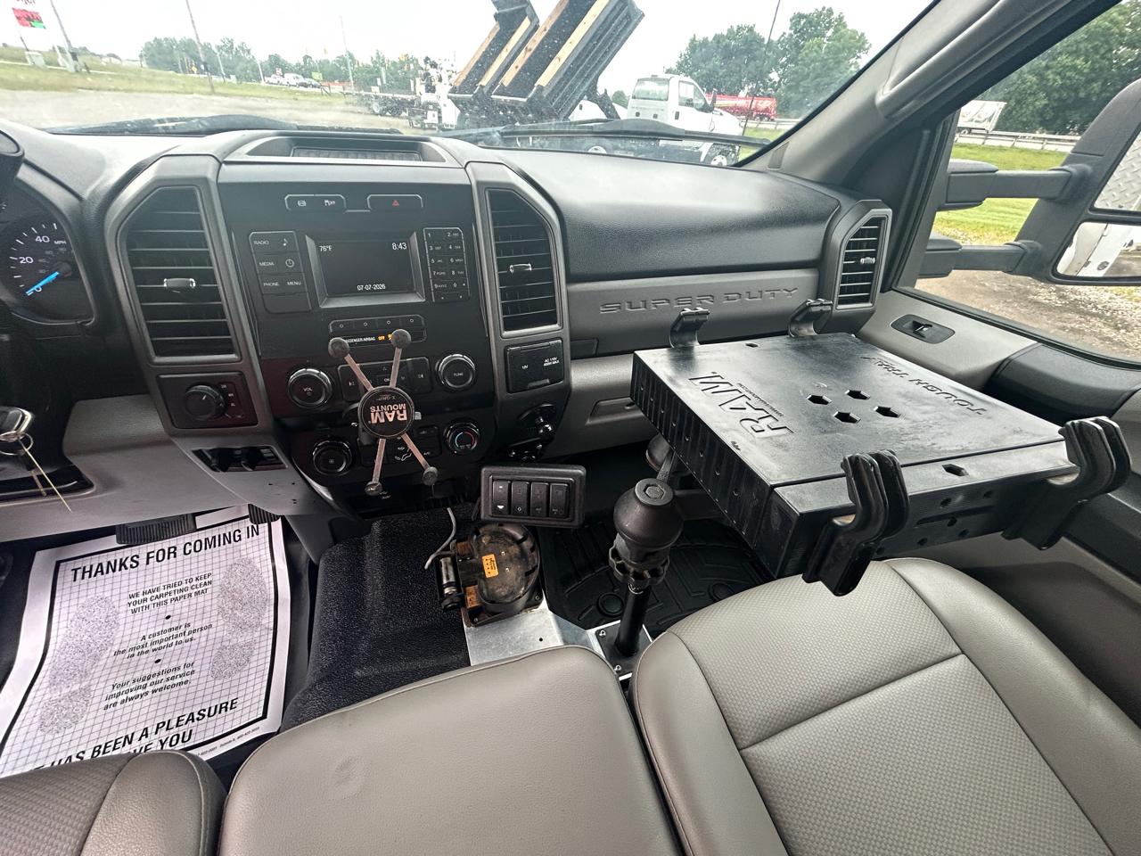Ford Super Duty F-550 DRW XL 4WD SuperCab 168" WB 60" CA 2019