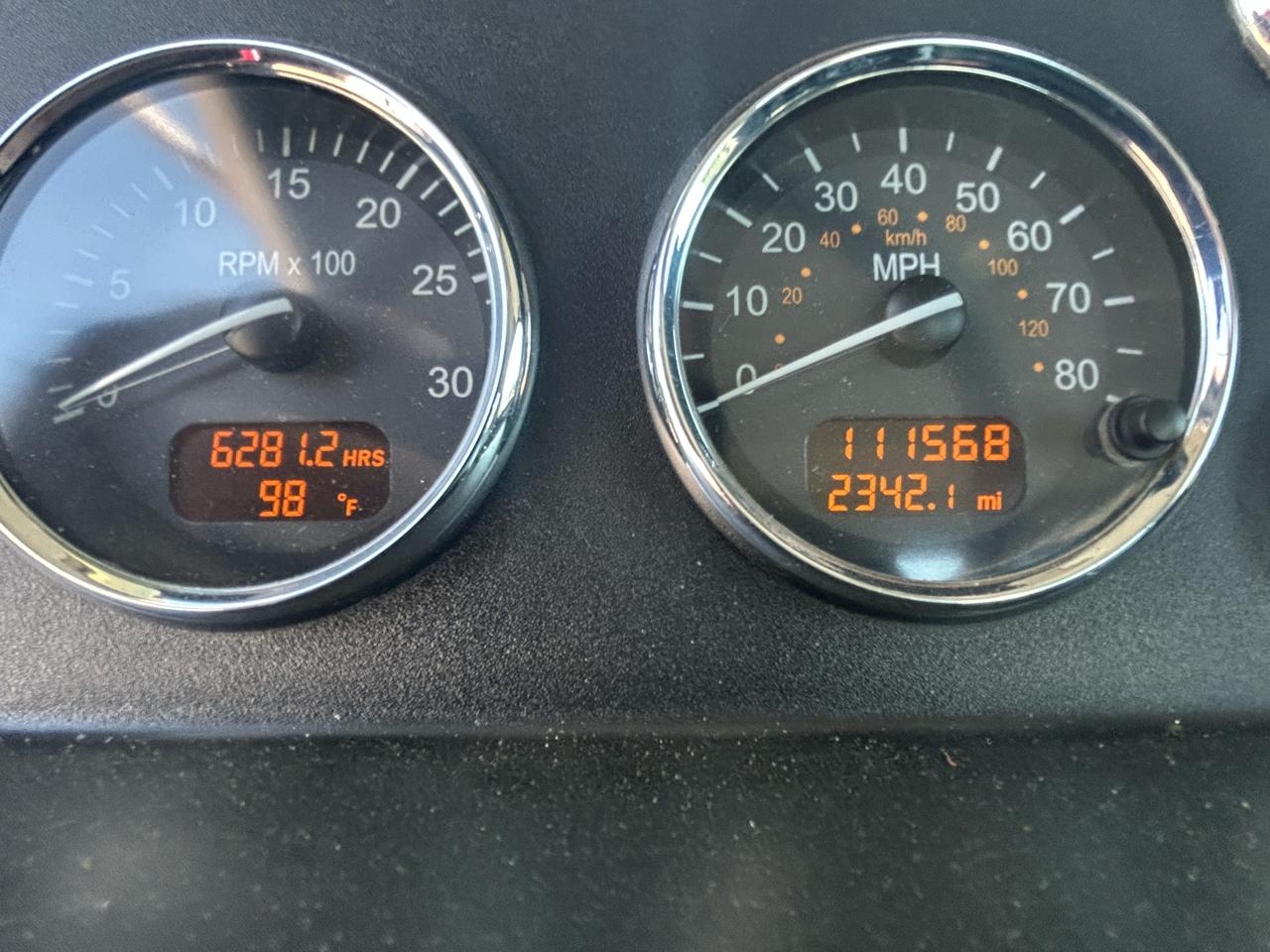 Peterbilt 337  2013