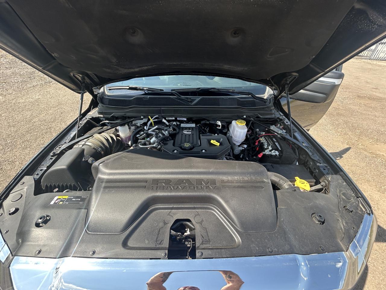 RAM 5500 Regular Cab 4WD 2025