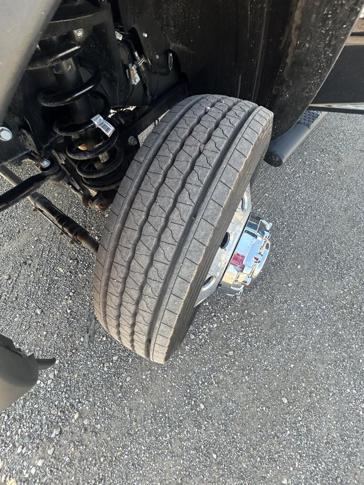 RAM 5500 Regular Cab 4WD 2025