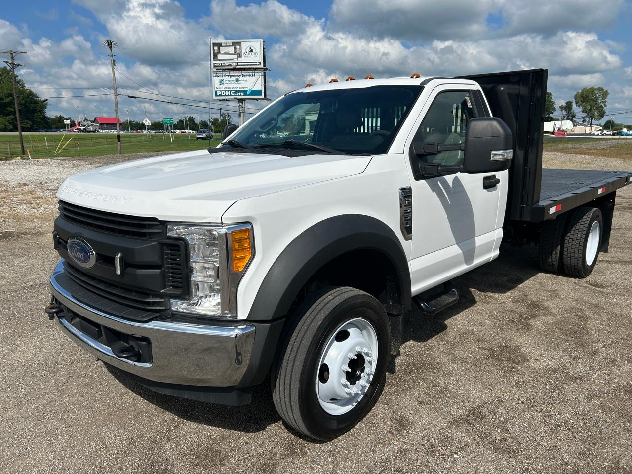 2017 Ford Super Duty F-550 DRW XL 2WD Reg Cab 145" WB 60" CA