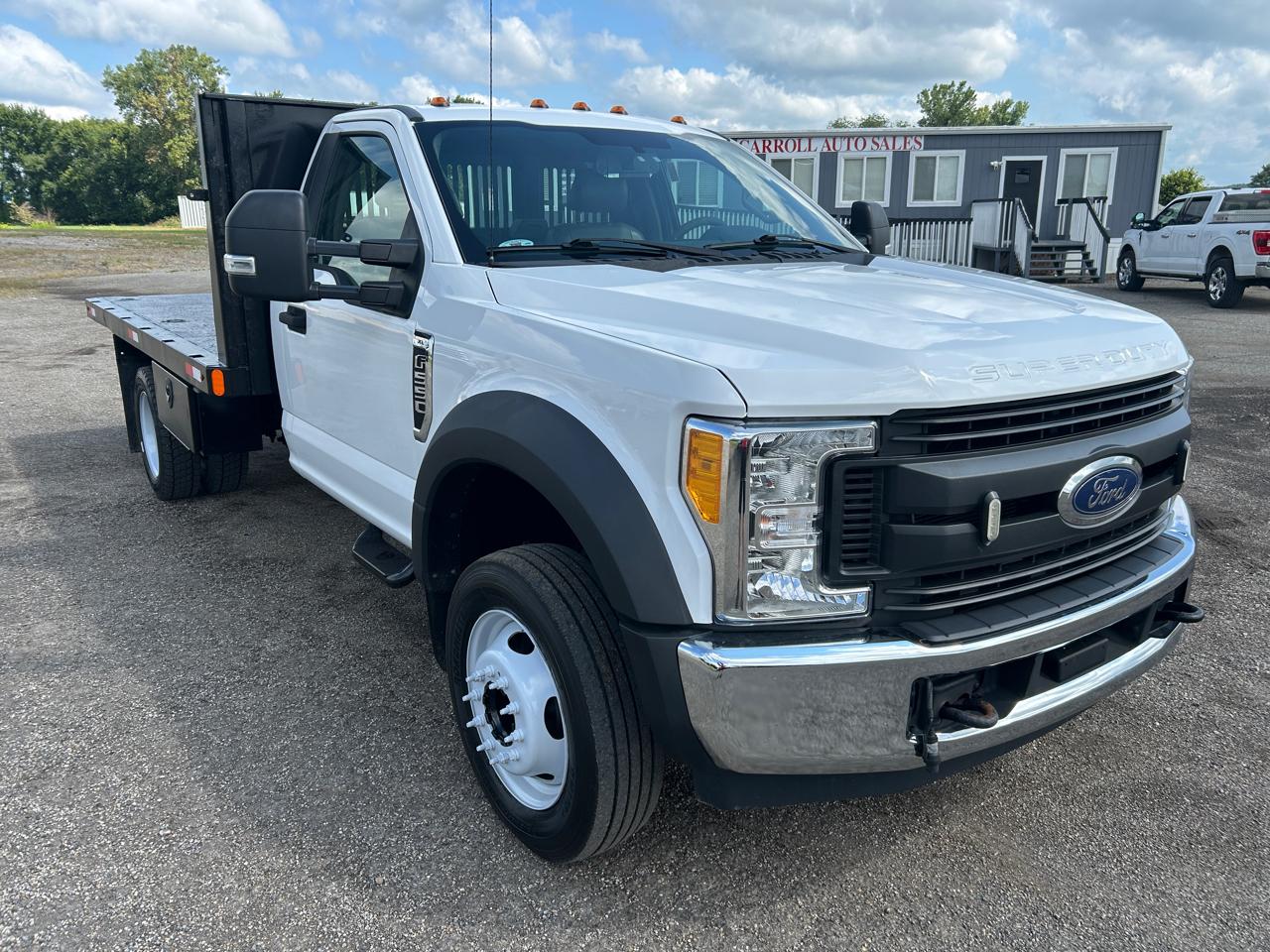 Ford Super Duty F-550 DRW XL 2WD Reg Cab 145" WB 60" CA 2017
