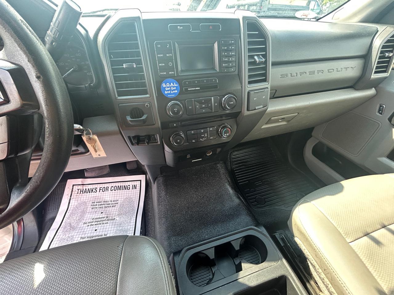 Ford Super Duty F-550 DRW XL 2WD Reg Cab 145" WB 60" CA 2017