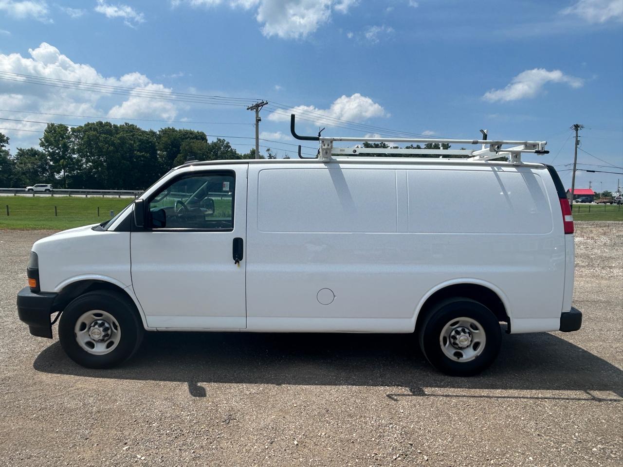 Chevrolet Express Cargo Van RWD 2500 135" 2023