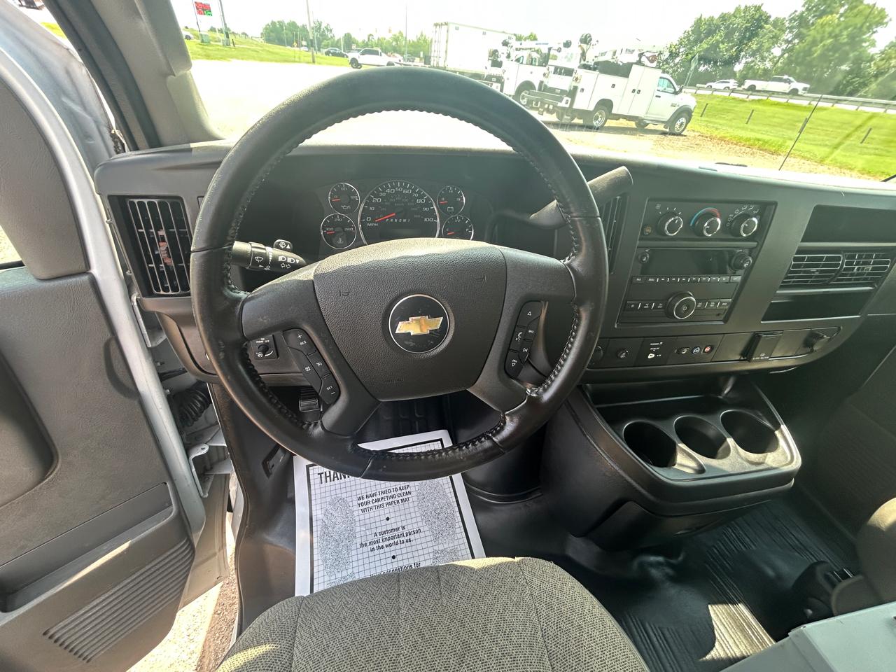 Chevrolet Express Cargo Van RWD 2500 135" 2023