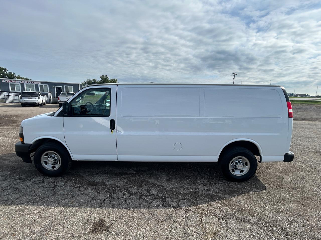 Chevrolet Express Cargo Van RWD 3500 155" 2019