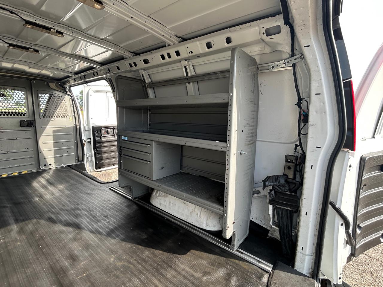Chevrolet Express Cargo Van RWD 3500 155" 2019