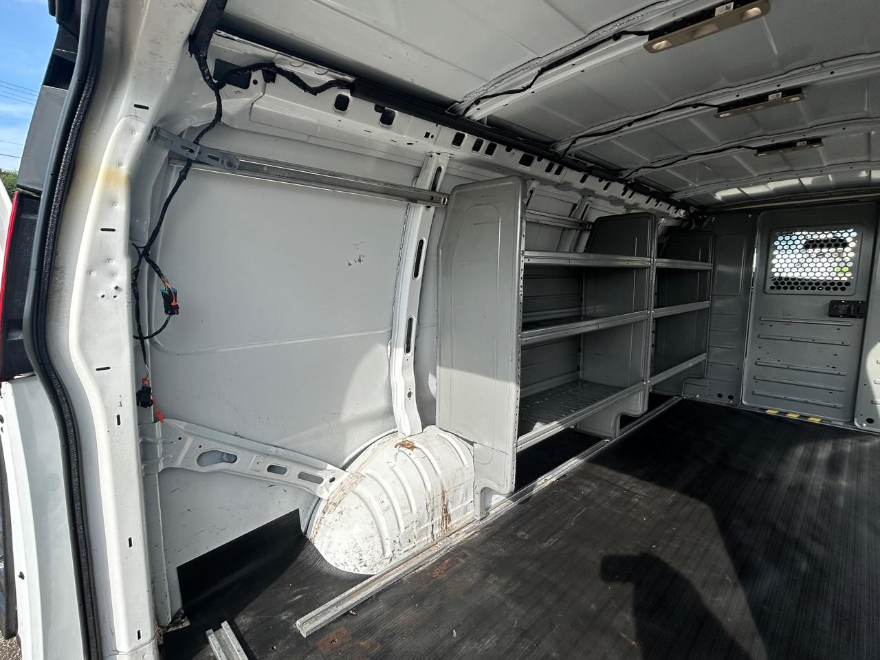 Chevrolet Express Cargo Van RWD 3500 155" 2019