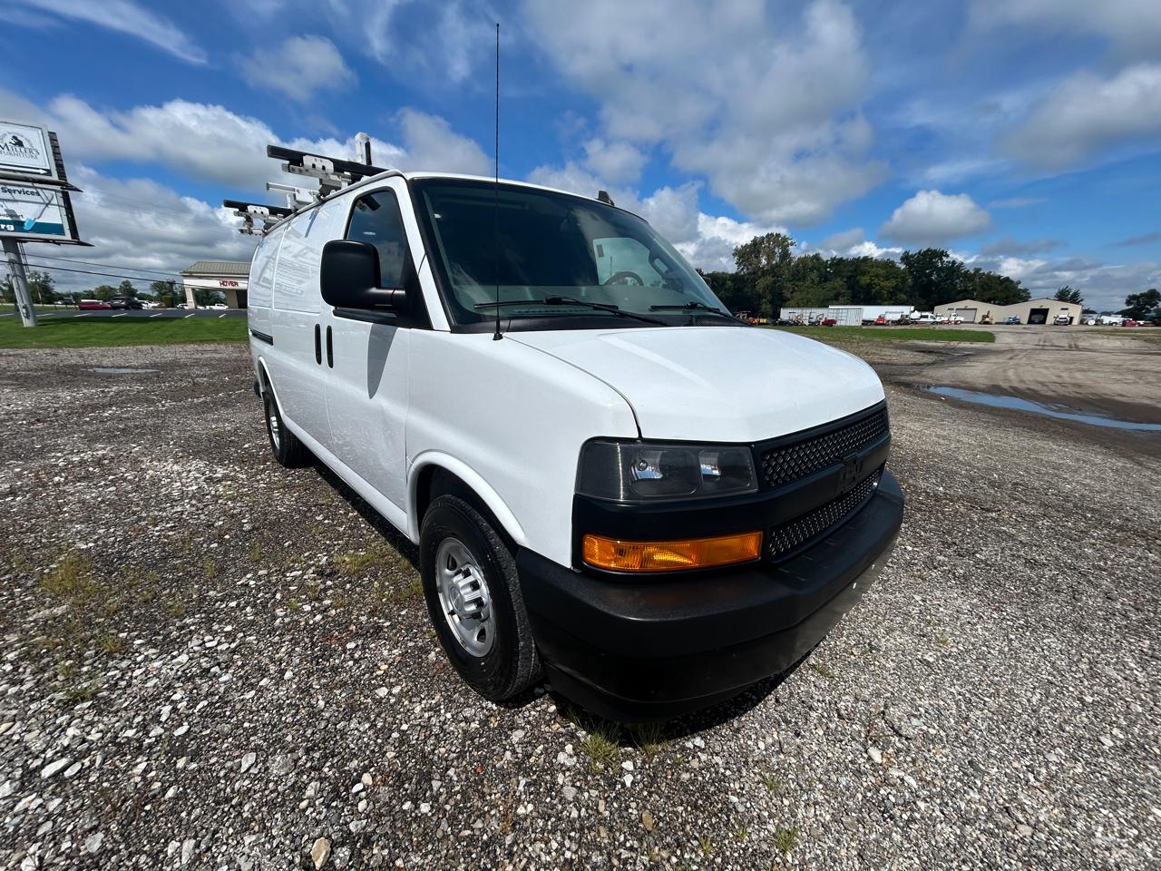 Chevrolet Express Cargo Van RWD 2500 135" 2018