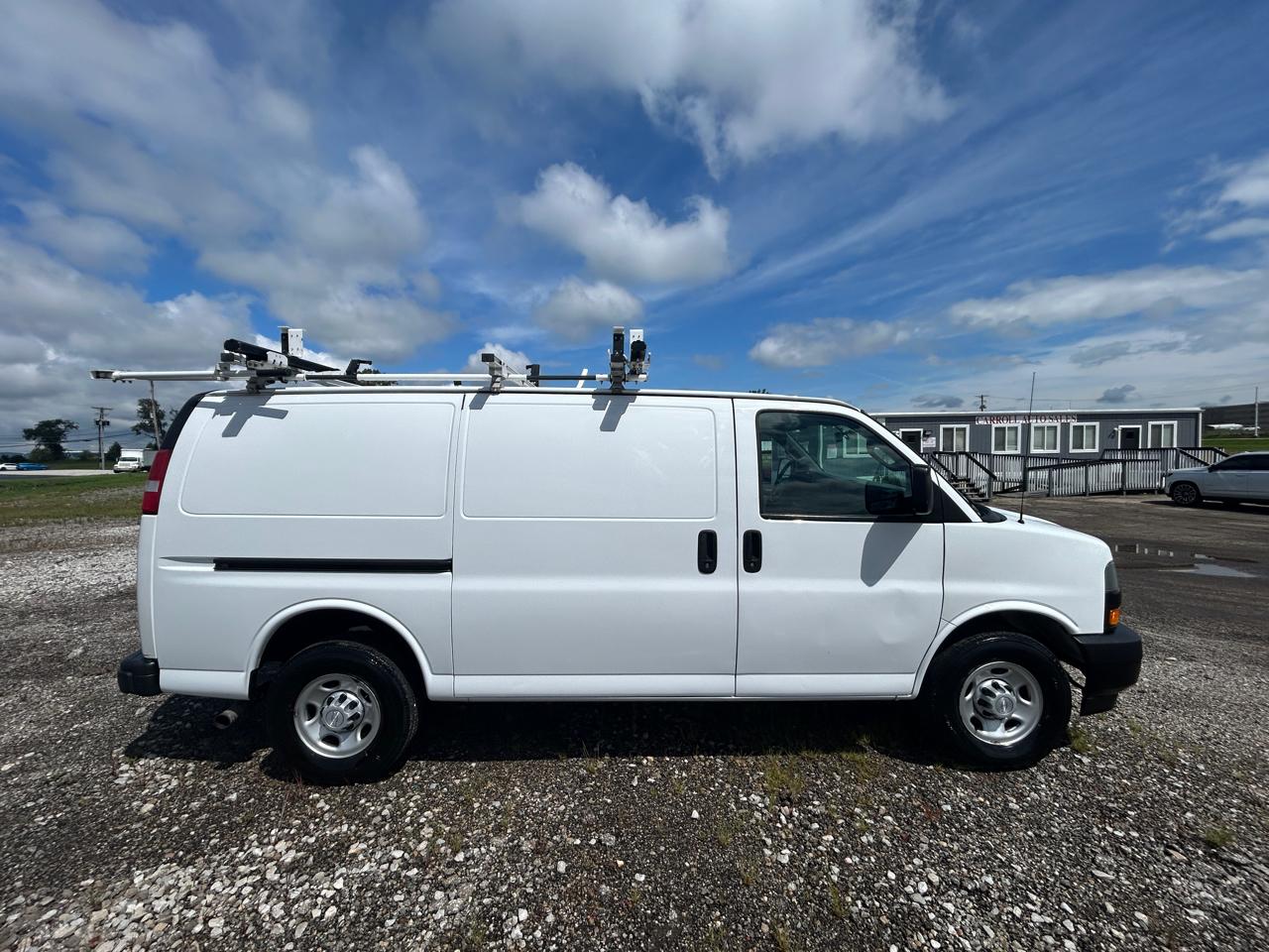 Chevrolet Express Cargo Van RWD 2500 135" 2018