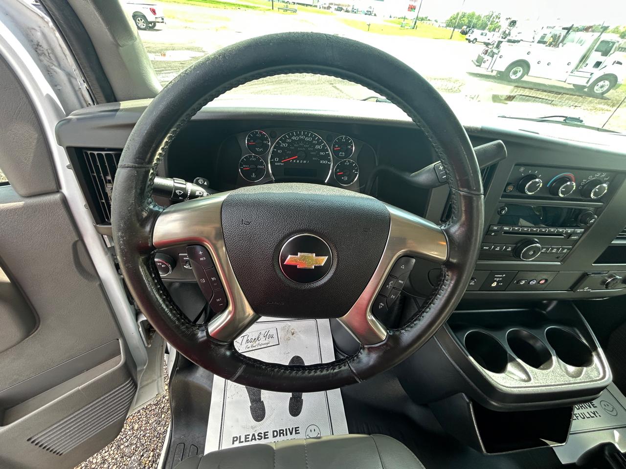 Chevrolet Express Cargo Van RWD 2500 135" 2018
