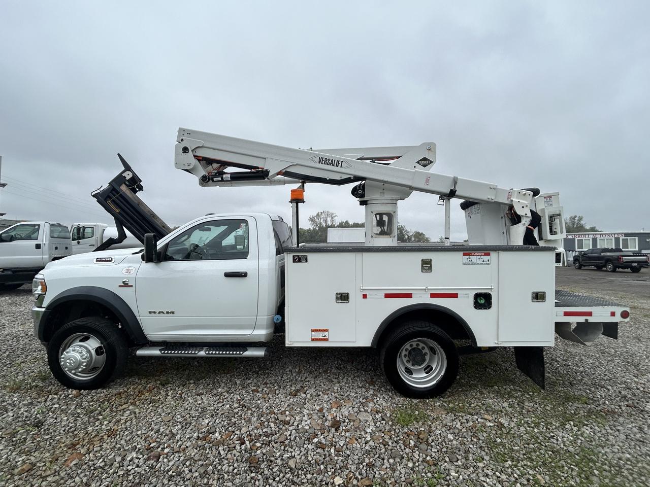 RAM 5500 Chassis Cab Tradesman 4x4 Reg Cab 60" CA 144.5" WB 2022