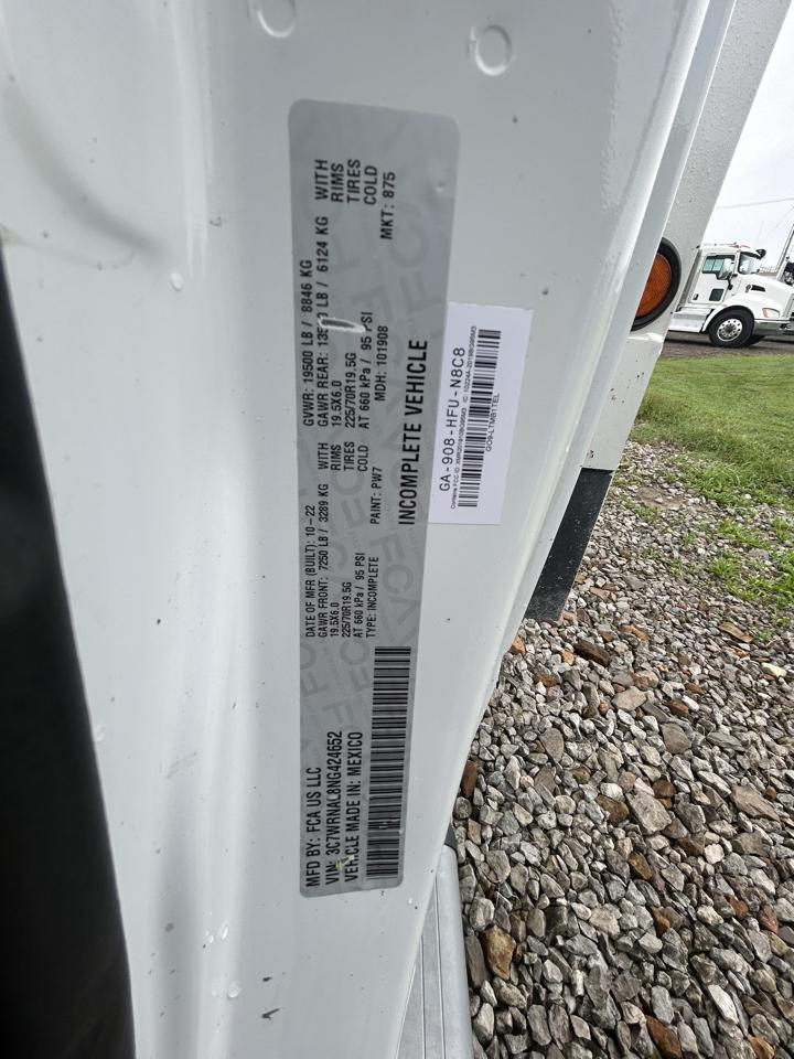 RAM 5500 Chassis Cab Tradesman 4x4 Reg Cab 60" CA 144.5" WB 2022