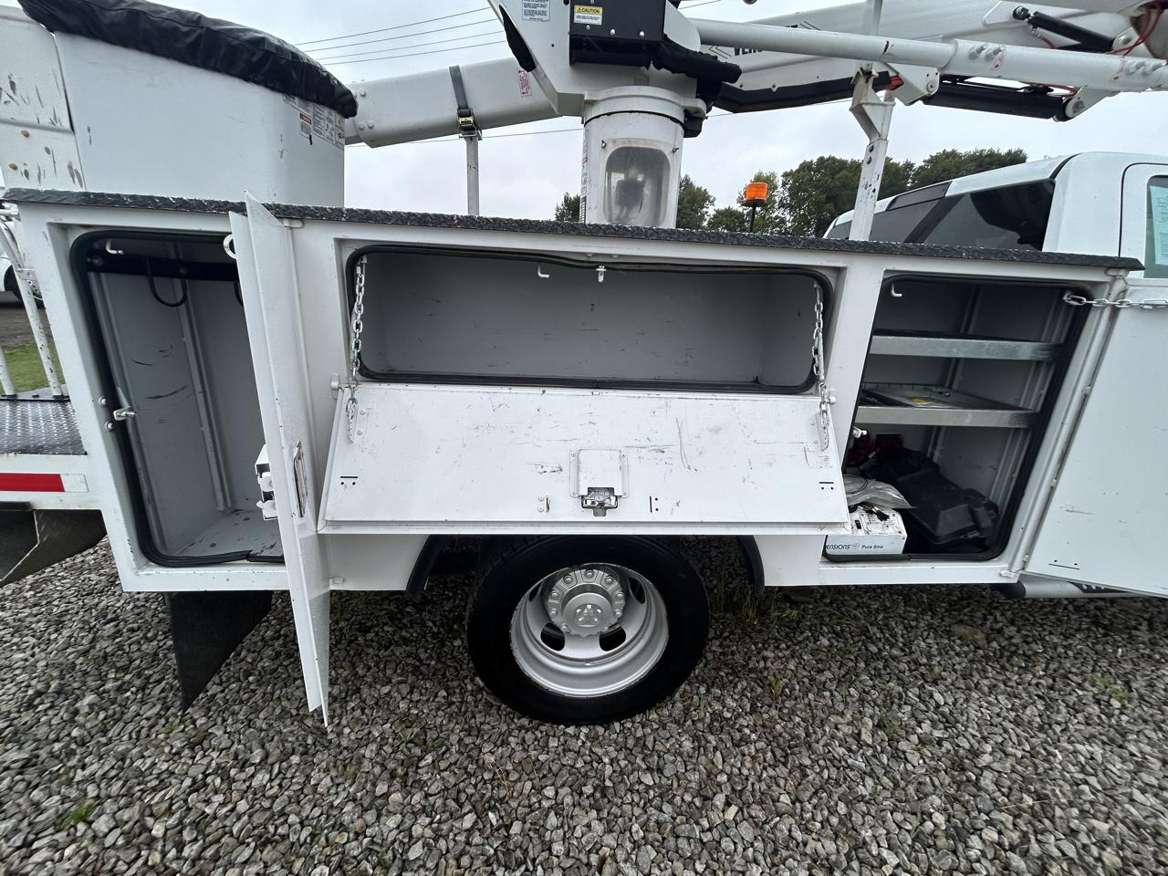 RAM 5500 Chassis Cab Tradesman 4x4 Reg Cab 60" CA 144.5" WB 2022
