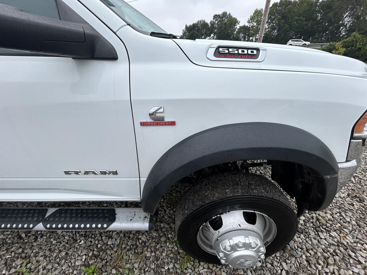 RAM 5500 Chassis Cab Tradesman 4x4 Reg Cab 60" CA 144.5" WB 2022