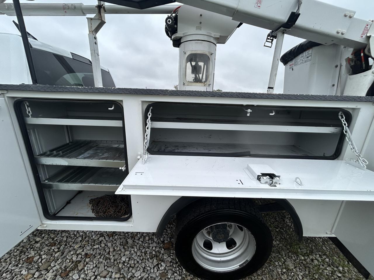 RAM 5500 Chassis Cab Tradesman 4x4 Reg Cab 60" CA 144.5" WB 2022