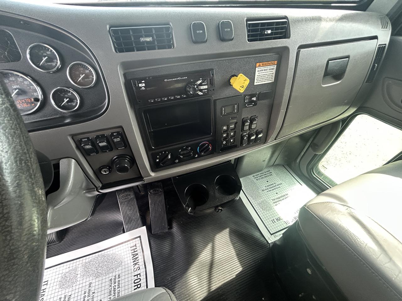 Peterbilt 337  2015