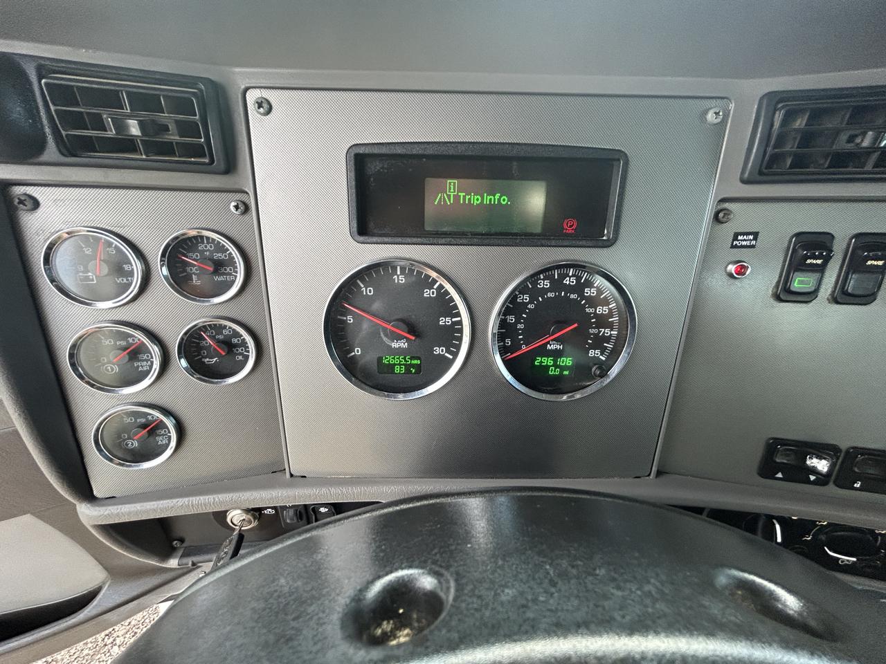 Kenworth T370  2013