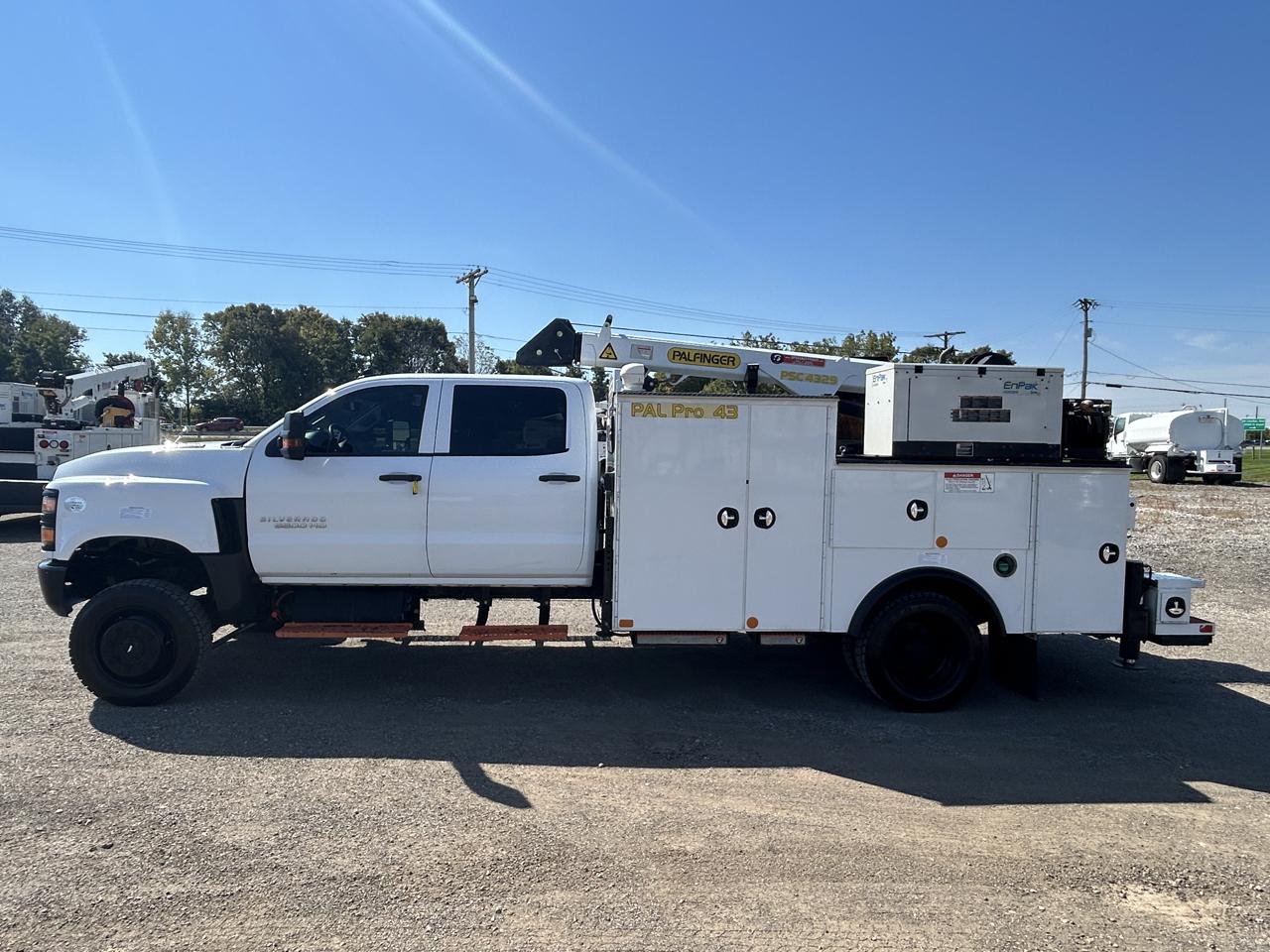 Chevrolet Silverado MD 4WD Crew Cab LT 2019