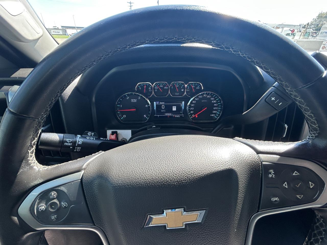 Chevrolet Silverado MD 4WD Crew Cab LT 2019