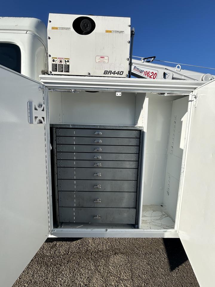 Freightliner M2  2013