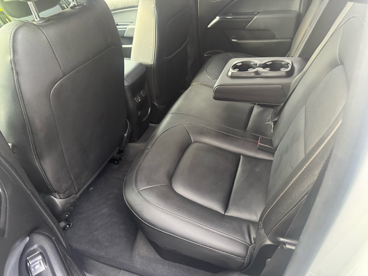 2019 Chevrolet Colorado Z71 photo 2