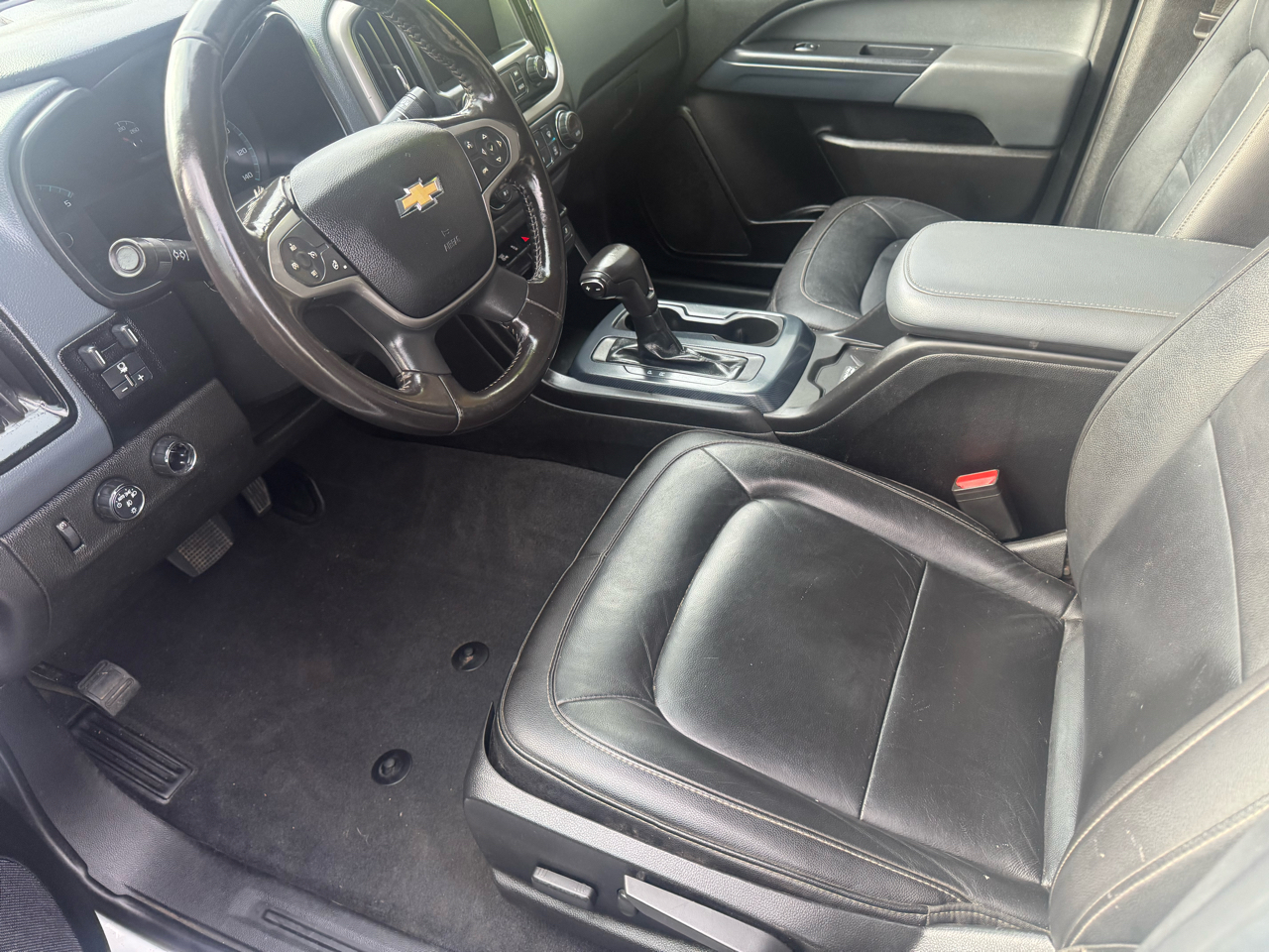 2019 Chevrolet Colorado Z71 photo 3