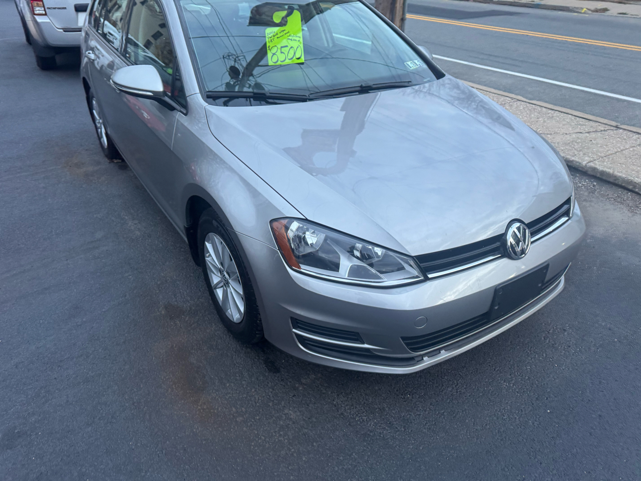 2016 Volkswagen Golf SportWagen TSI S photo 2