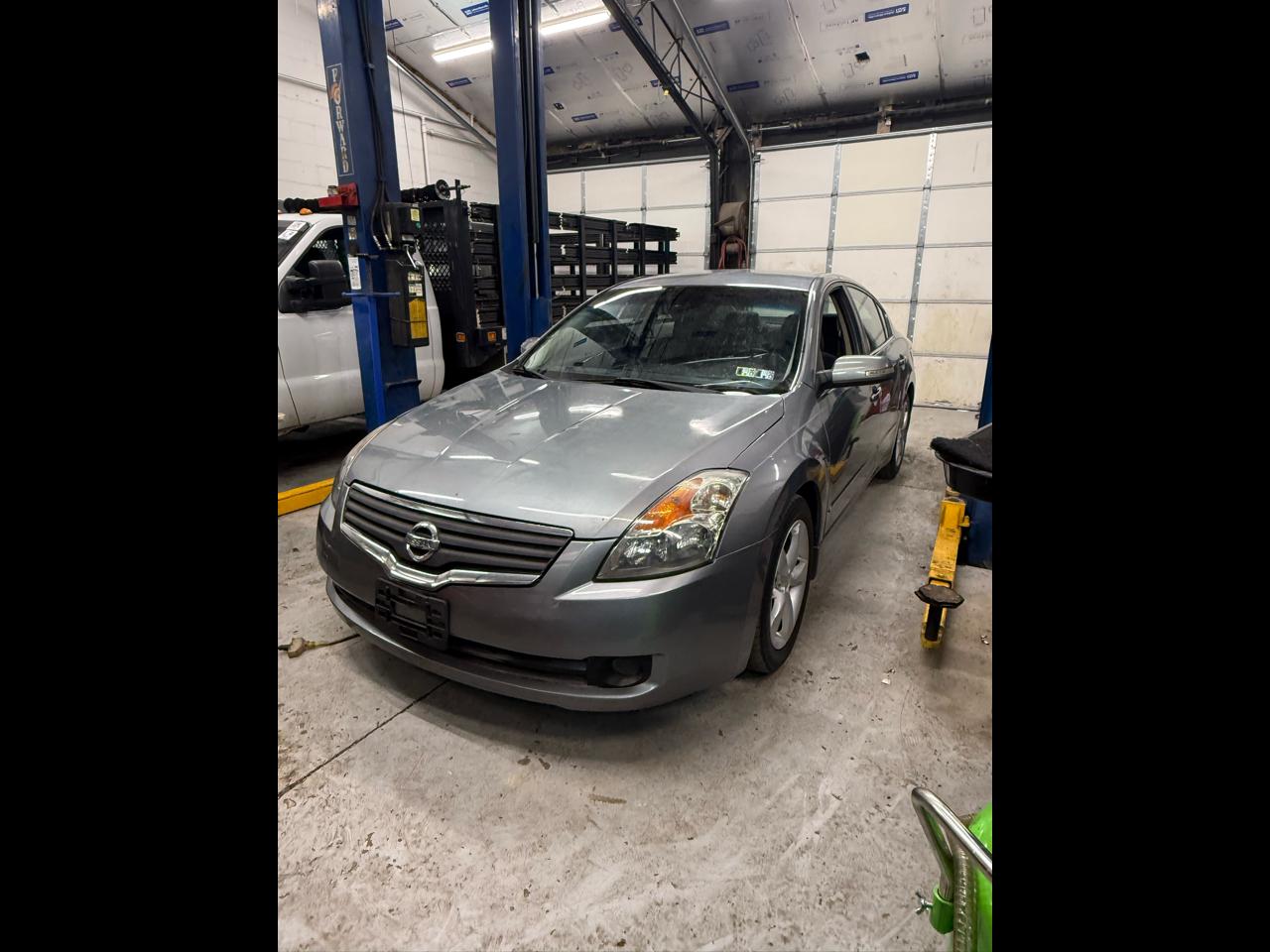 2009 Nissan Altima 4dr Sdn V6 CVT 3.5 SE