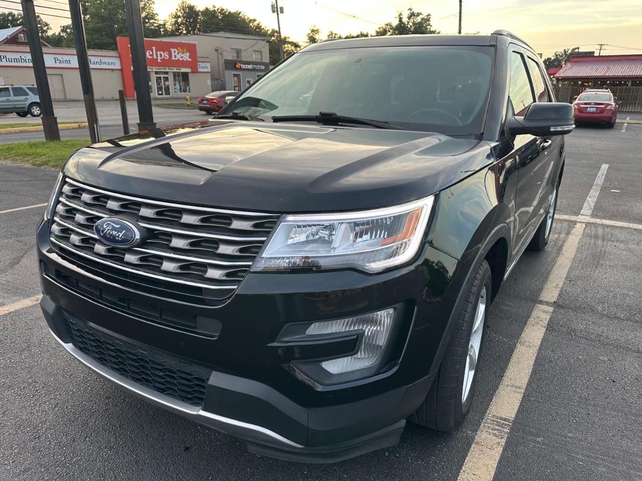 Ford Explorer XLT 4D SUV 4WD 2017