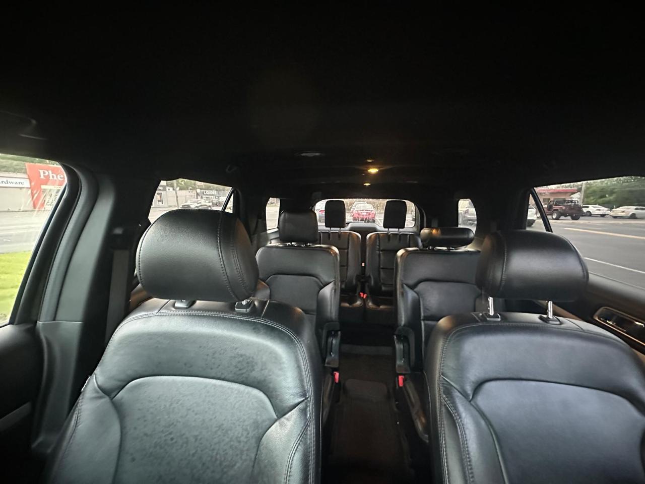 Ford Explorer XLT 4D SUV 4WD 2017
