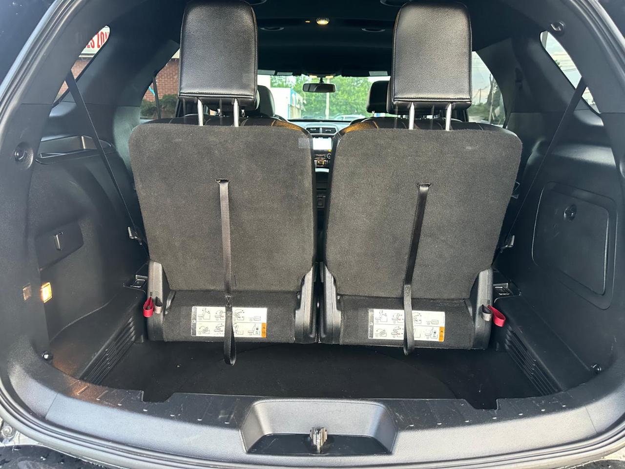 Ford Explorer XLT 4D SUV 4WD 2017