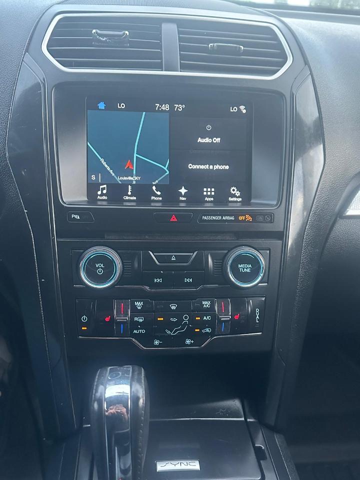 Ford Explorer XLT 4D SUV 4WD 2017