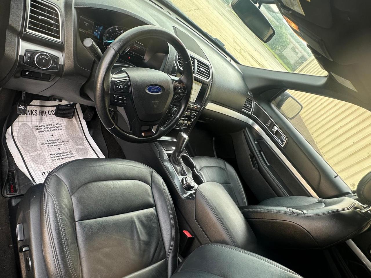 Ford Explorer XLT 4D SUV 4WD 2017